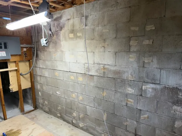 Foundation wall reinforcement with carbon fiber Foundation wall reinforcement with carbon fiber