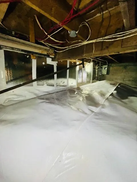 Crawl Space Encapsulation and Insulation in Dollard-des-Ormeaux, QC