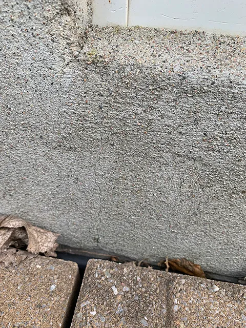 Exterior Foundation Crack Repair in Auteuil, QC Exterior Foundation Crack Repair in Auteuil, QC
