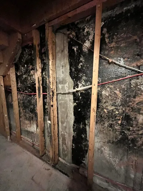 Imperméabilisation et Installation de Drain Intérieur à Pierrefonds, QC Imperméabilisation et Installation de Drain Intérieur à Pierrefonds, QC