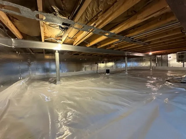 Solution pour la Stabilisation et l'Assainissement d'un Vide Sanitaire à Lévis, QC Solution pour la Stabilisation et l'Assainissement d'un Vide Sanitaire à Lévis, QC