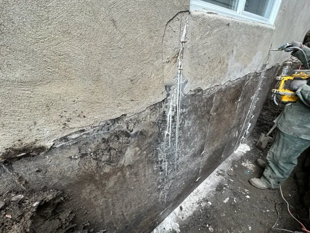 Exterior Foundation Crack Repair in Auteuil, QC Exterior Foundation Crack Repair in Auteuil, QC
