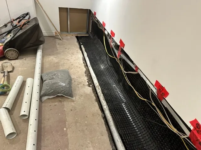 Imperméabilisation du sous-sol de l'intérieur à Montréal, QC