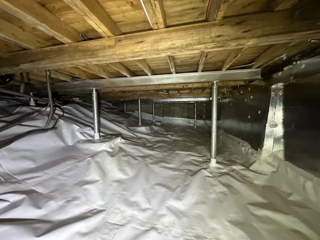 Crawl Space Encapsulation and Stabilization in Mont-Royal, QC