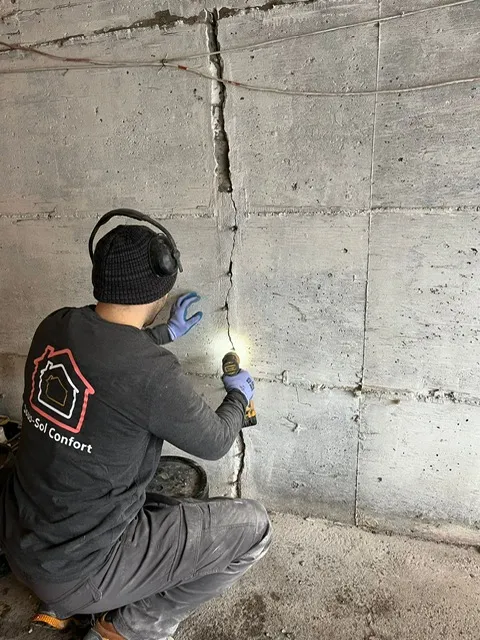 Réparation de la fissure interne dans le solage à Saint-Laurent, QC