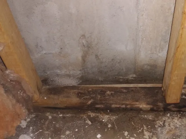 Resolving Basement Water Infiltration Issues in Laval, QC. Before