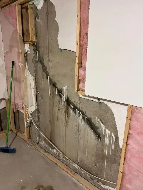 Réparer la fissure interne dans le solage à Laval, QC Réparer la fissure interne dans le solage à Laval, QC