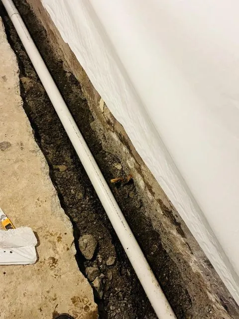 Imperméabilisation du sous-sol de l'intérieur à Saint-Rose, QC Imperméabilisation du sous-sol de l'intérieur à Saint-Rose, QC