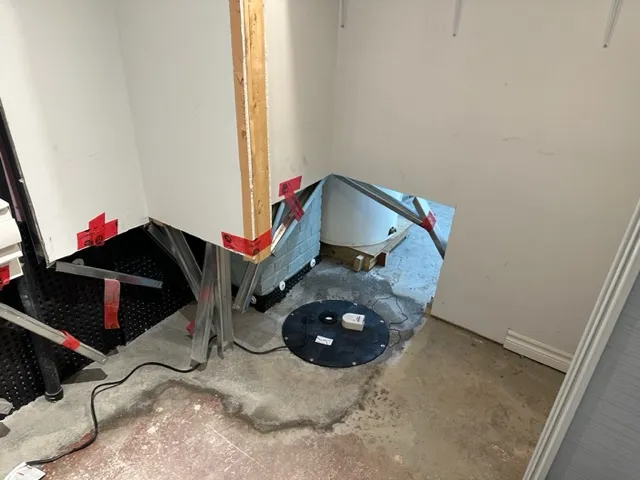 Imperméabilisation du sous-sol de l'intérieur à Montréal, QC