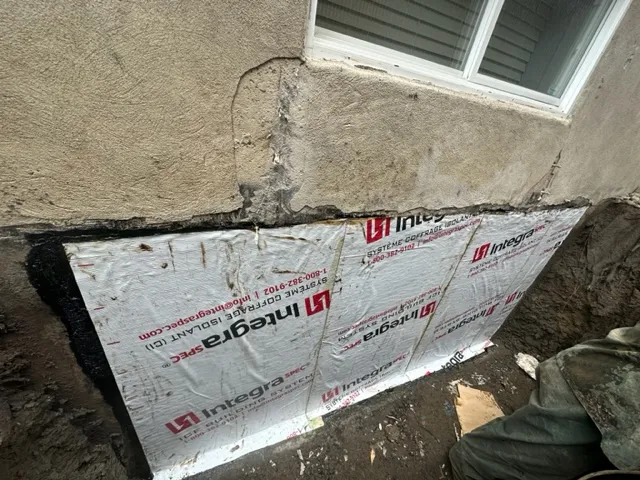 Exterior Foundation Crack Repair in Auteuil, QC Exterior Foundation Crack Repair in Auteuil, QC