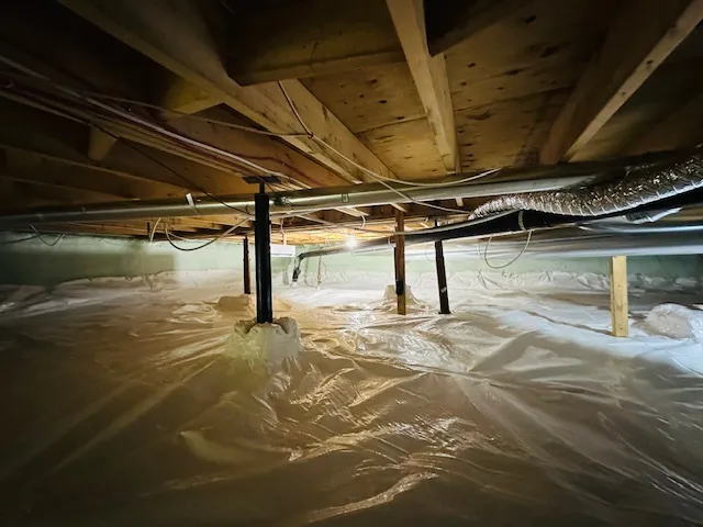 Crawl Space Encapsulation and Insulation in Saint-Sauveur, QC