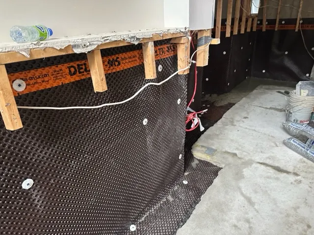 Imperméabilisation du sous-sol de l'intérieur à Fabreville, QC