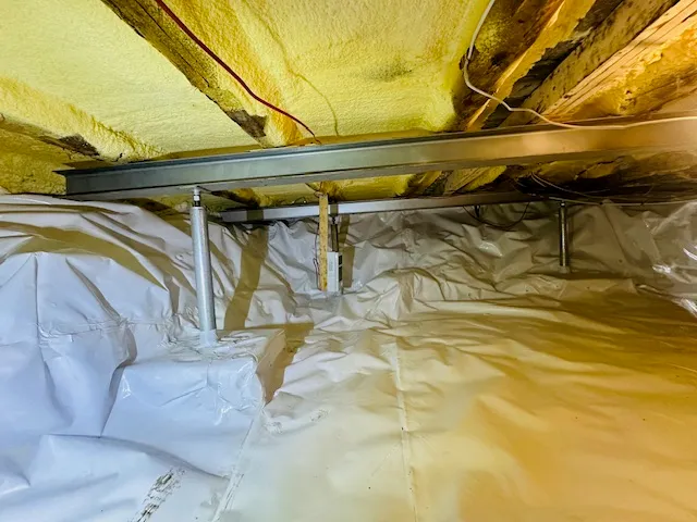 Solution pour la stabilisation et l’encapsulation d’un vide sanitaire à Bromont, QC Solution pour la stabilisation et l’encapsulation d’un vide sanitaire à Bromont, QC