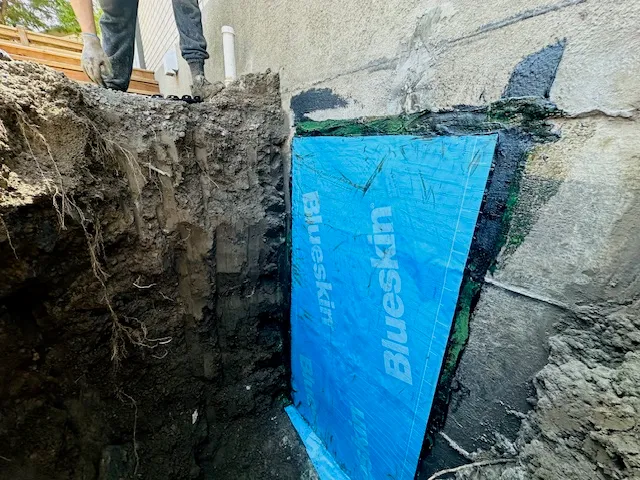 Exterior Foundation Crack Repair in Montreal, QC Exterior Foundation Crack Repair in Montreal, QC