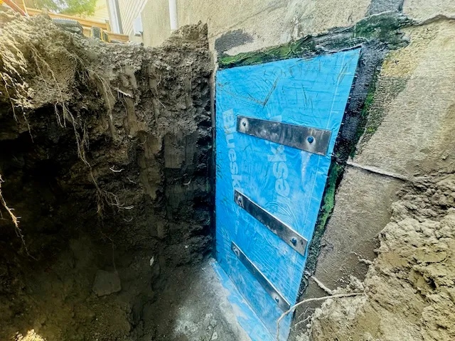Exterior Foundation Crack Repair in Montreal, QC Exterior Foundation Crack Repair in Montreal, QC