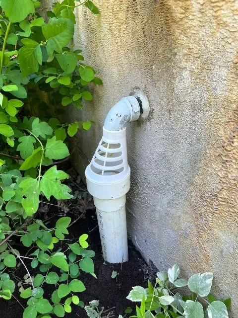 Imperméabilisation et installation d'un drain intérieur au sous-sol à Saint-Sulpice, QC